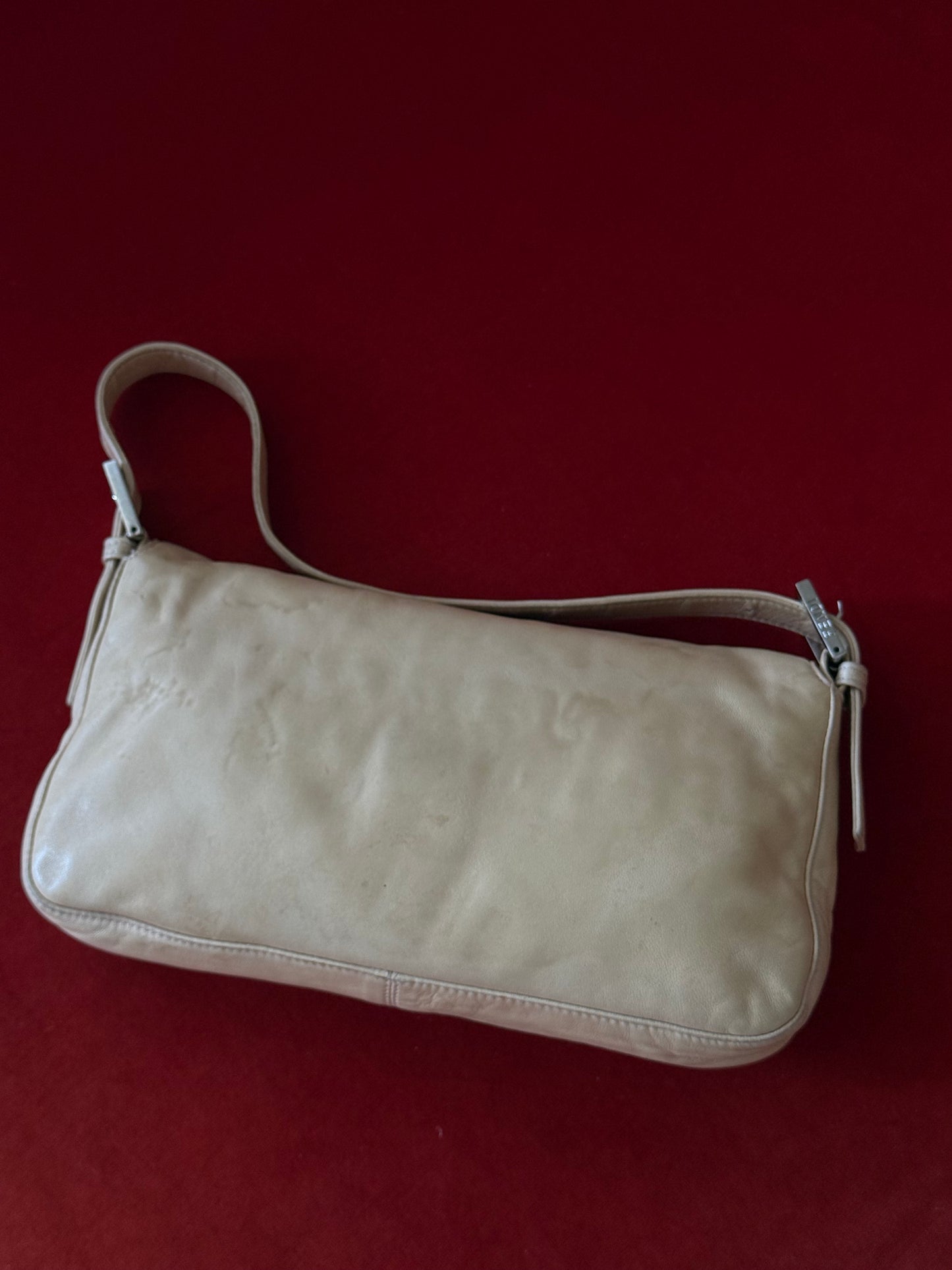 Fendi Baguette fibbia rosa