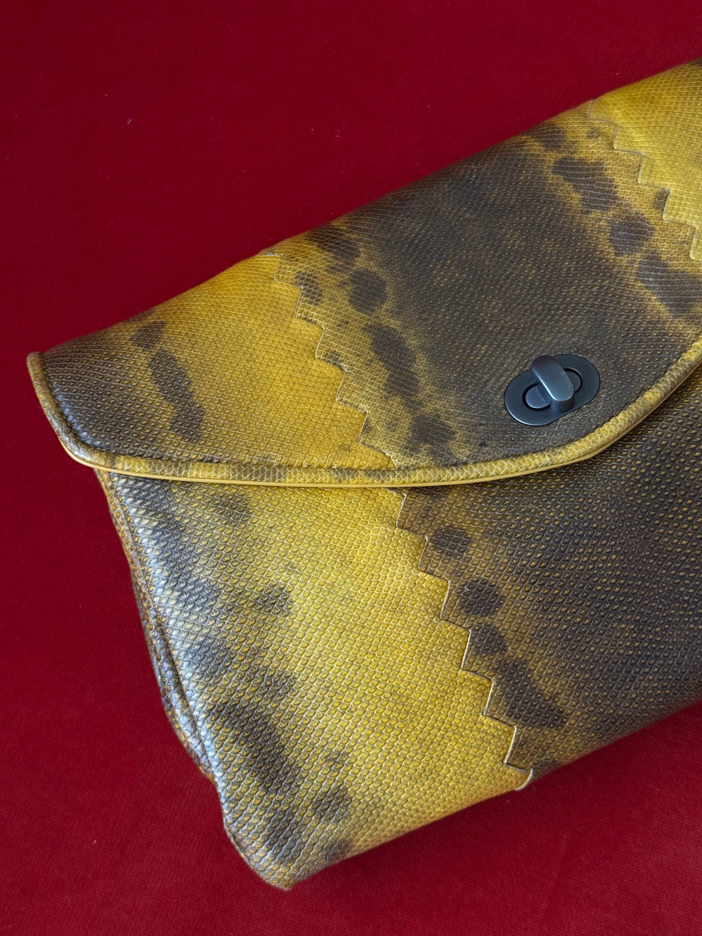 Bottega Veneta clutch in rettile