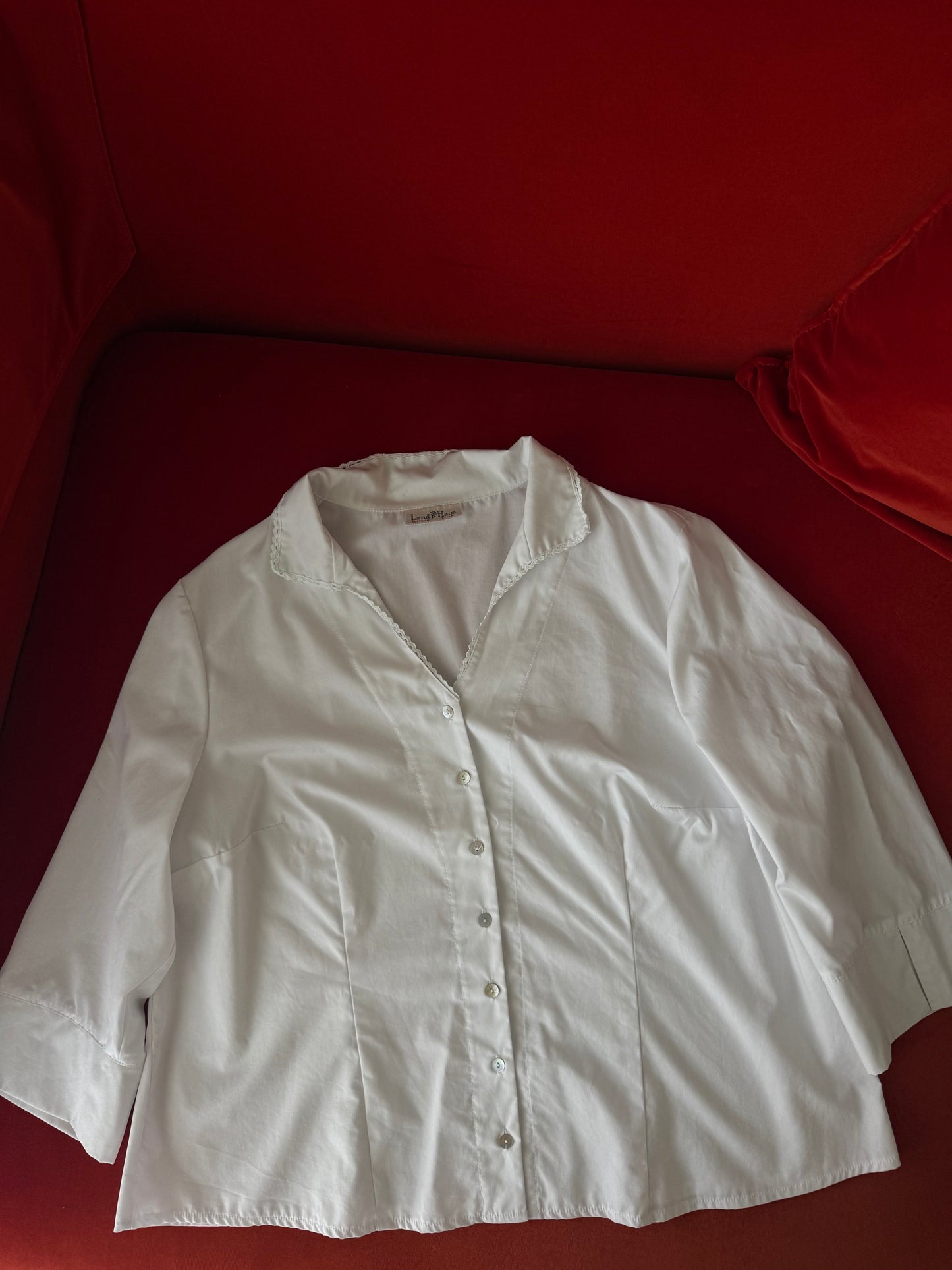 Camicia vintage con colletto ricamato