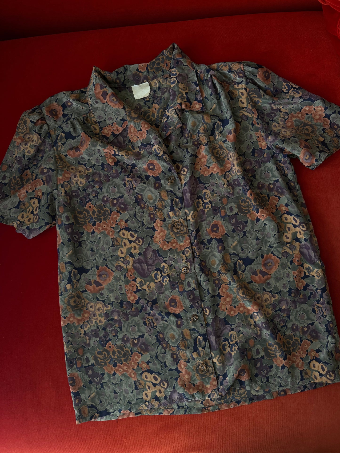Vintage floral print shirt