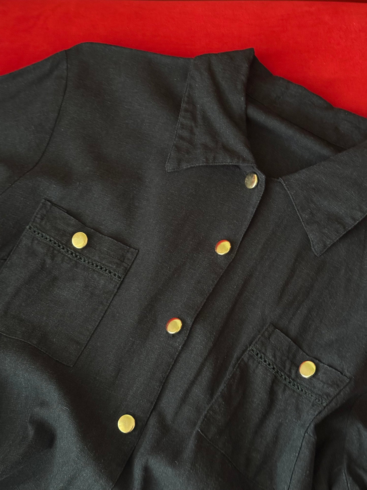 Camicia vintage con bottoni dorati