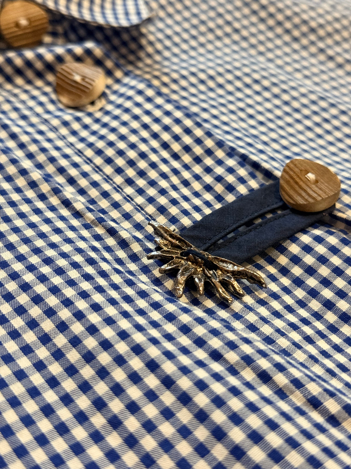 Camicia vintage con bottoni lavorati