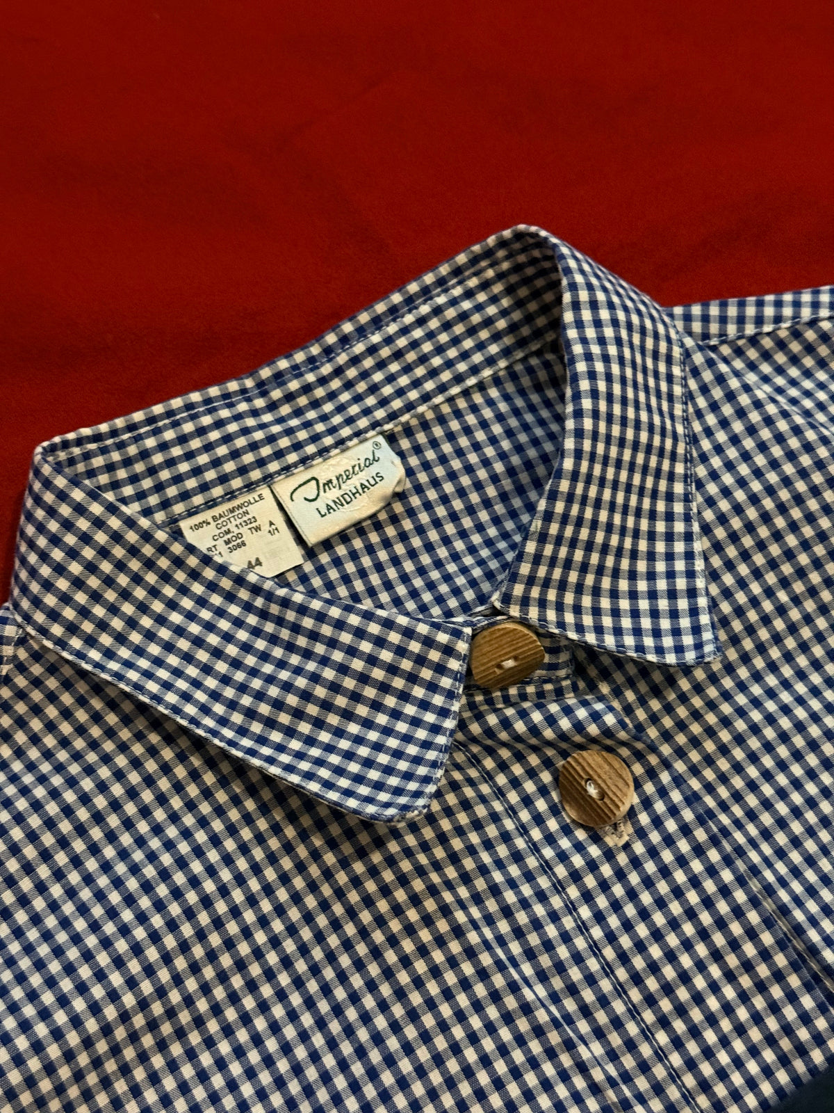 Camicia vintage con bottoni lavorati