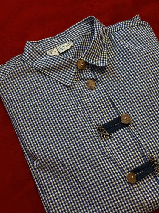 Camicia vintage con bottoni lavorati