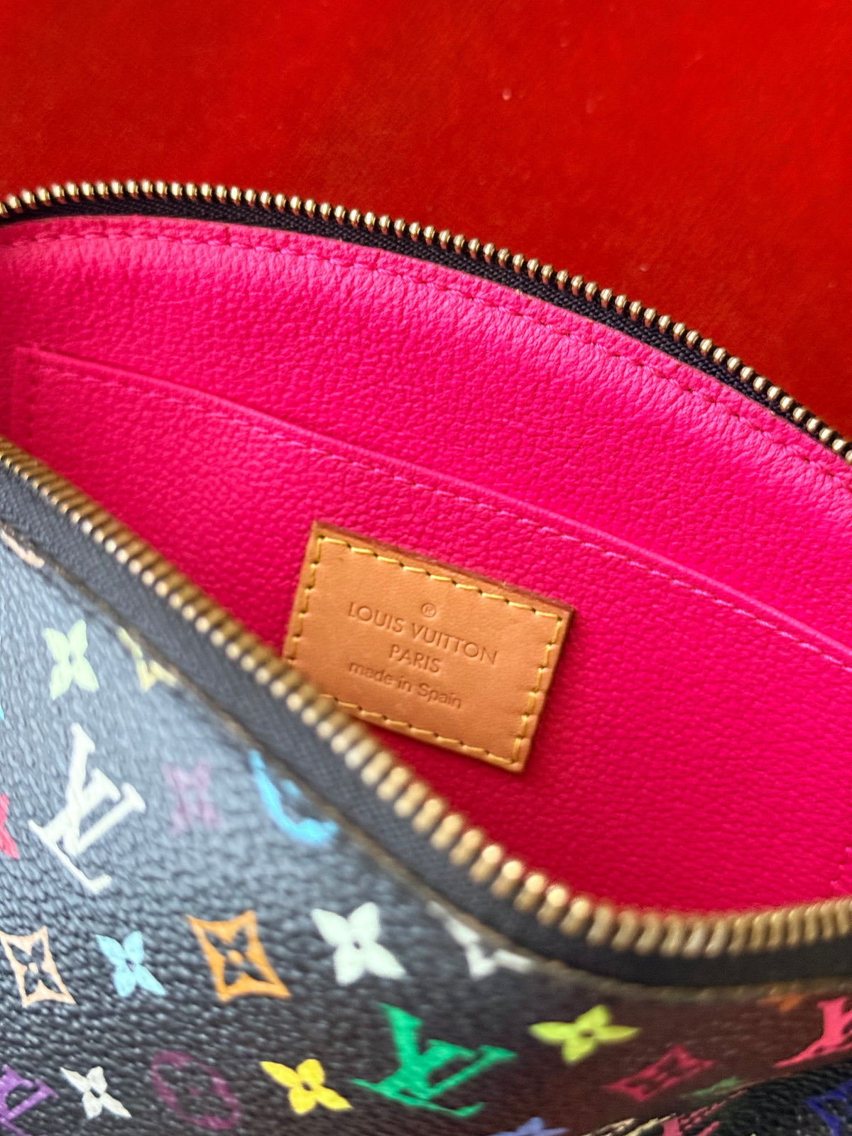 Louis Vuitton "Murakami" necessaire con monogram