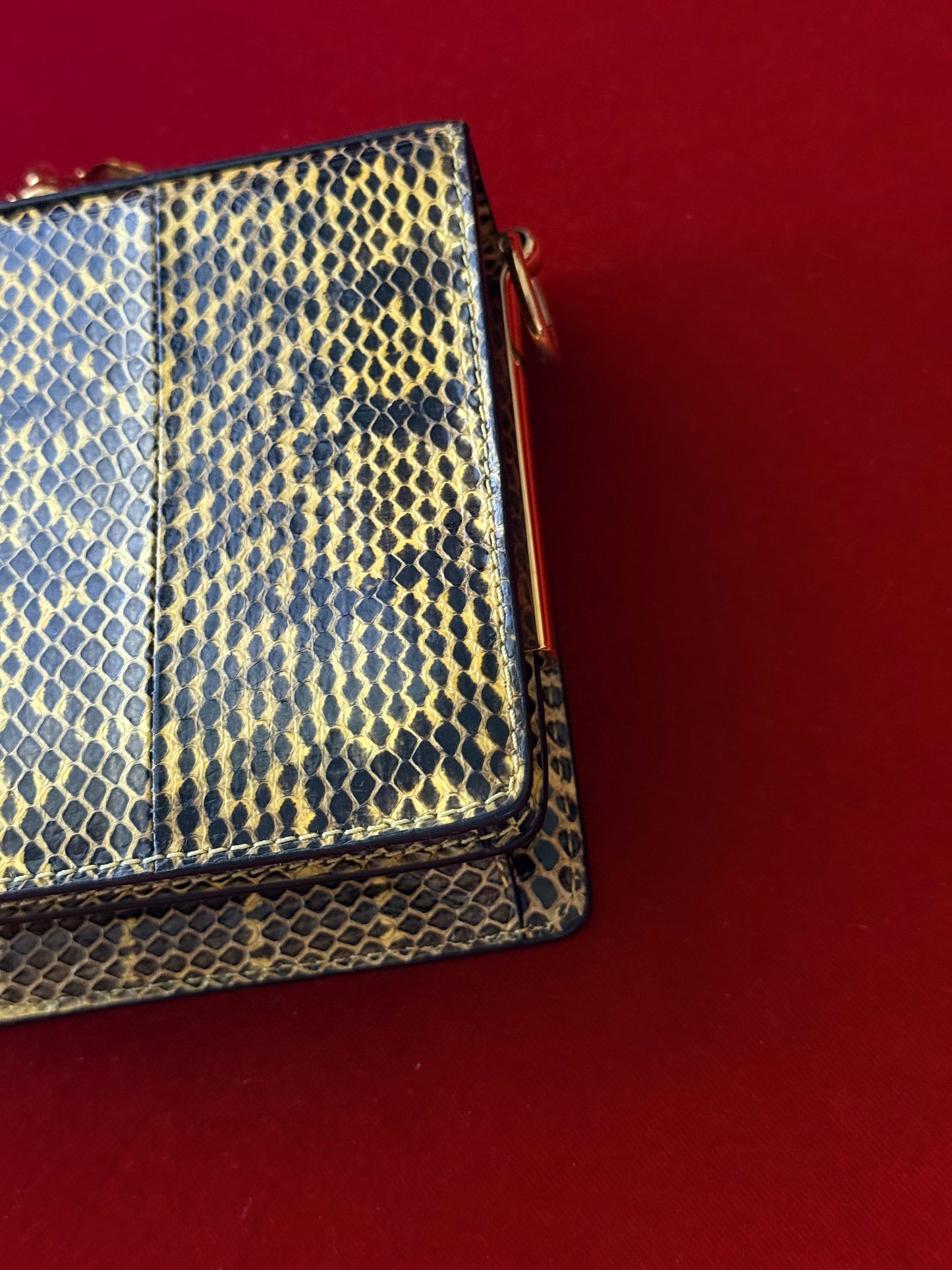 Marni clutch con cerbiatto