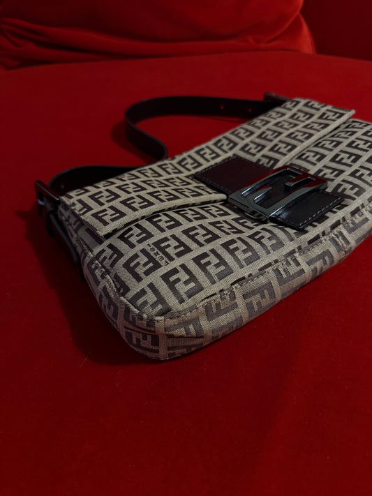 Fendi Baguette in tessuto zucca