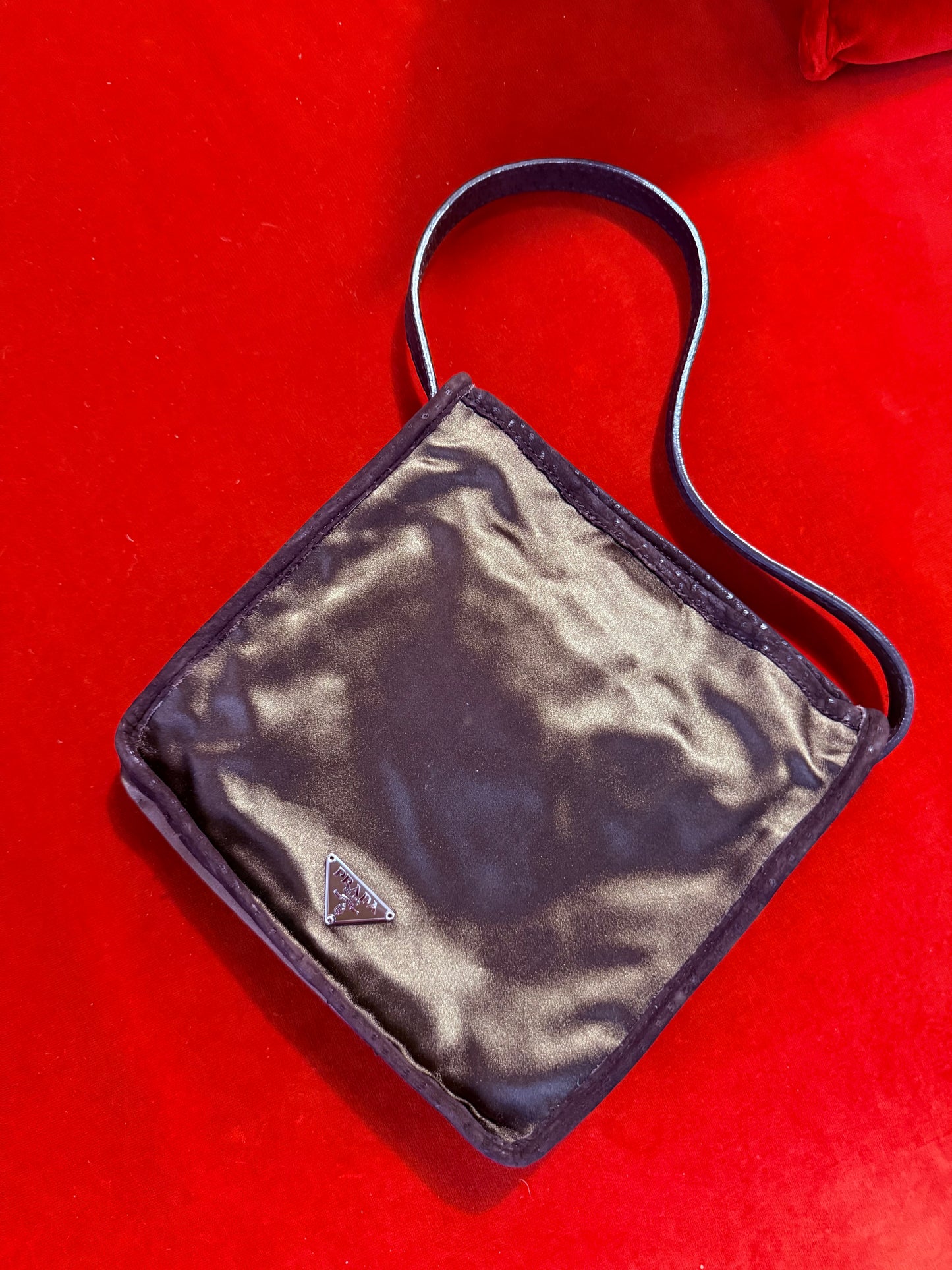 Prada mini borsa in raso con ricami