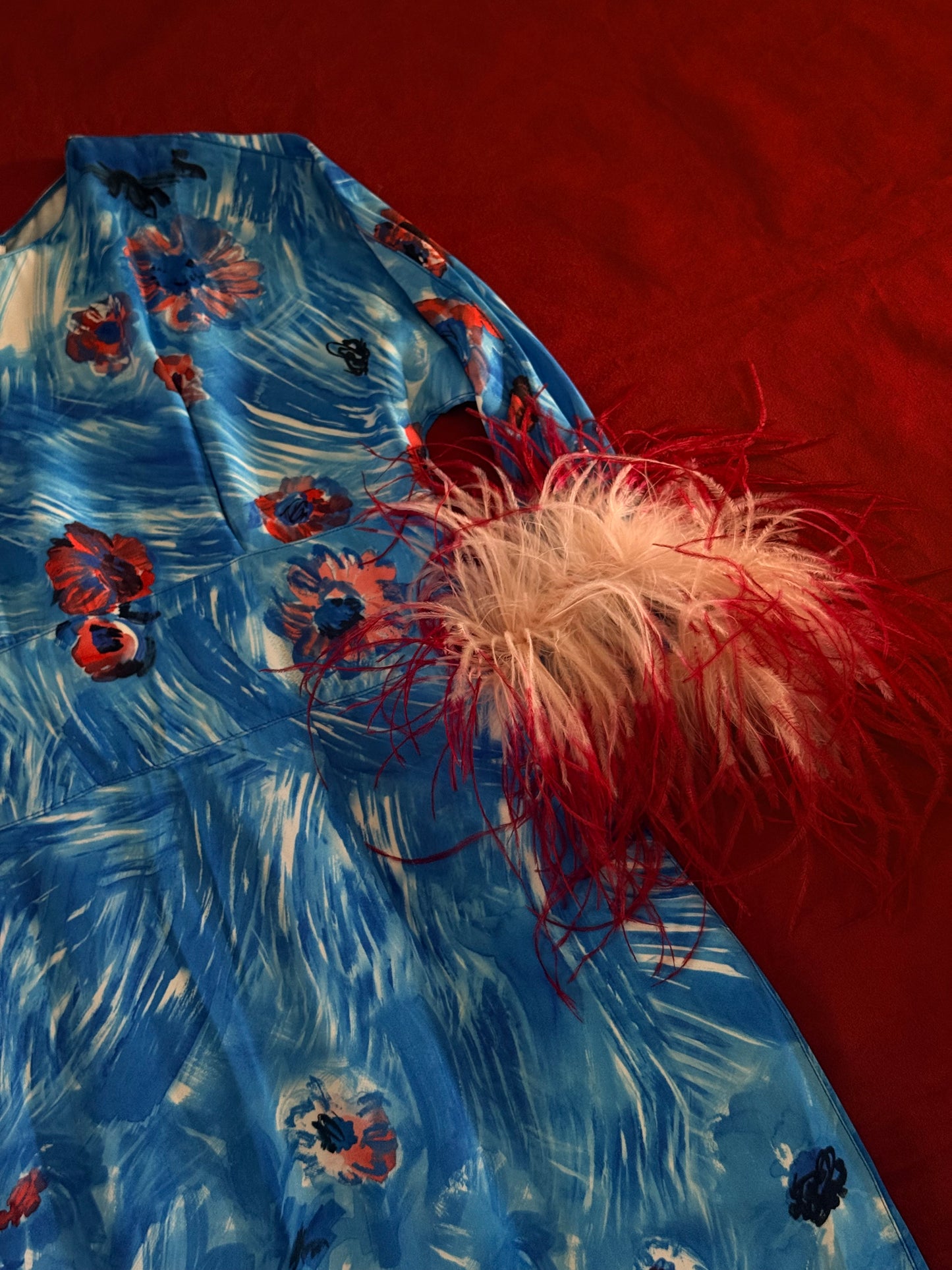 Prada abito stampa con piume A/I 2017