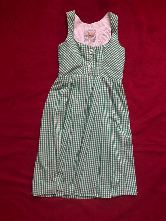 Abito tradizionale tirolese a quadretti