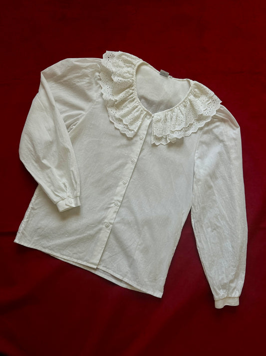 Camicia vintage con colletto macramé