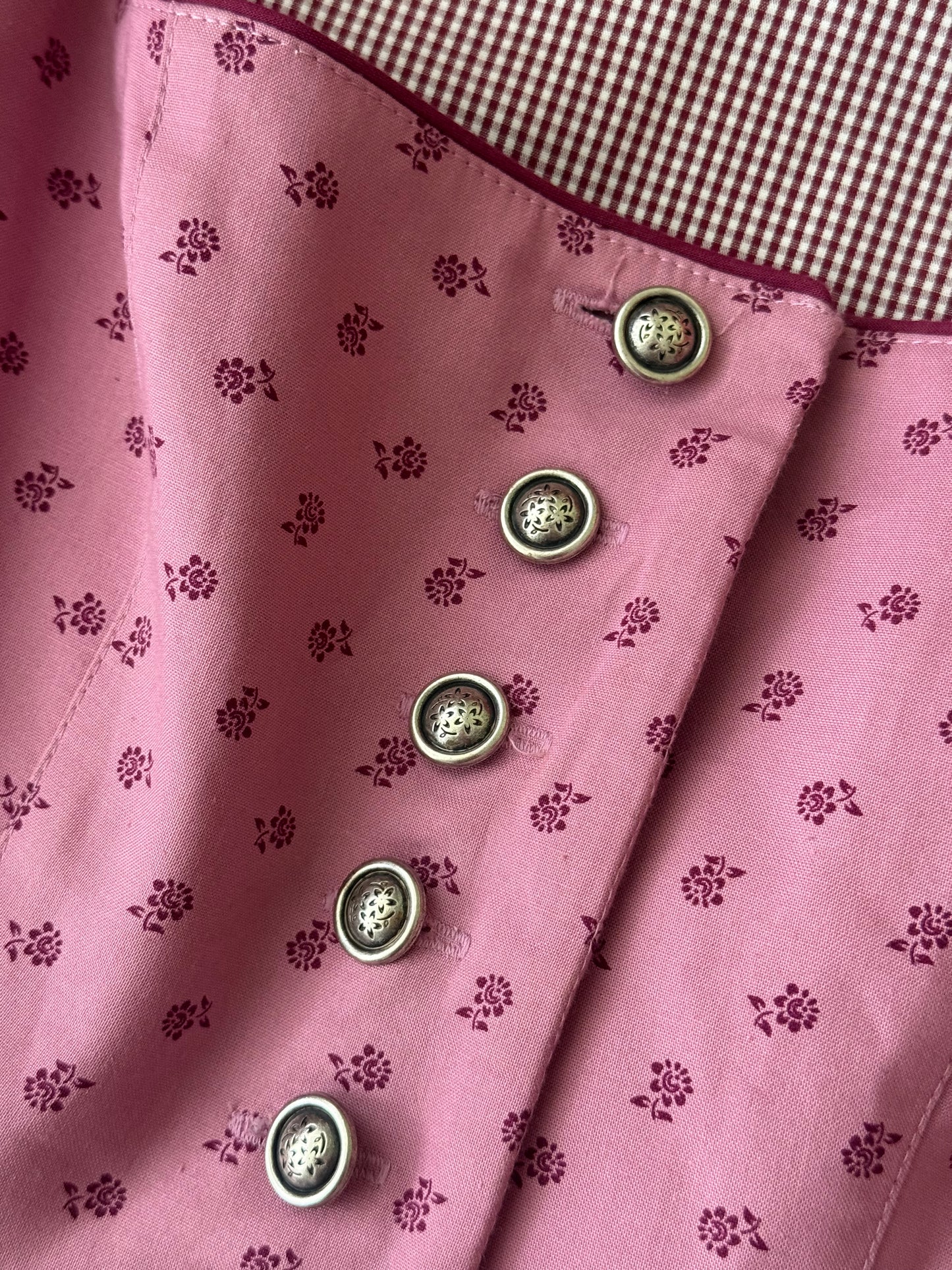 Vintage Tyrolean top with buttons