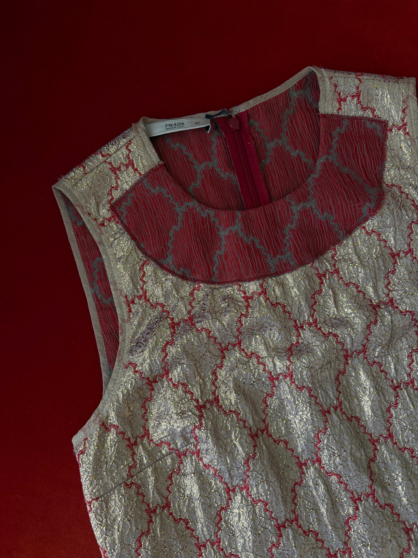 Prada top rosso e oro P/E 2002